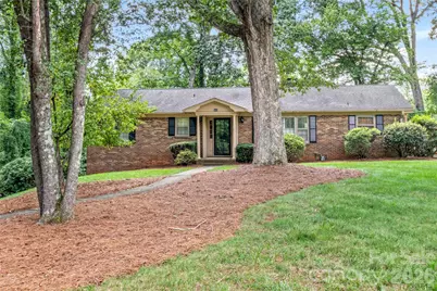 560 Kelway Place, Winston Salem, NC 27104 - Photo 2