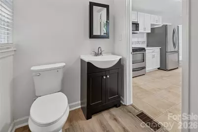 1062 Dresden Drive W, Charlotte, NC 28205 - Photo 14