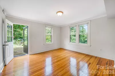 181 Courtland Place, Asheville, NC 28801 - Photo 22