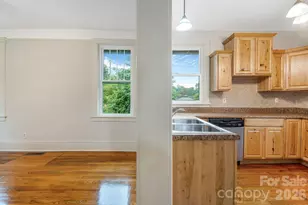 181 Courtland Pl, Asheville, NC 28801 - Photo 6