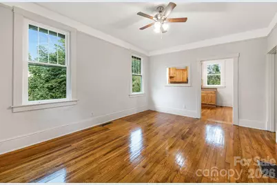 181 Courtland Place, Asheville, NC 28801 - Photo 4