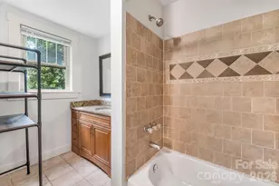 181 Courtland Pl, Asheville, NC 28801 - Photo 26