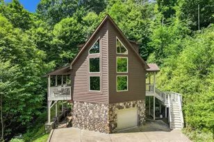 100 Moonshineholler Dr, Maggie Valley, NC 28751 - Photo 2