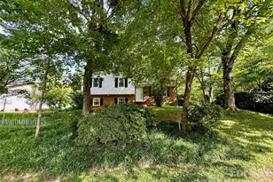7200 Woodstock Dr, Charlotte, NC 28210 - Photo 1