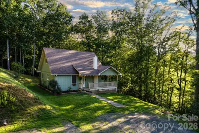 426 Meadowood Lane, Burnsville, NC 28714 - Photo 2