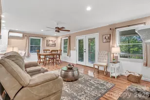 426 Meadowood Ln, Burnsville, NC 28714 - Photo 6