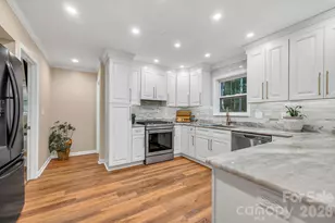 426 Meadowood Ln, Burnsville, NC 28714 - Photo 16