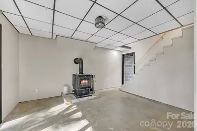 426 Meadowood Lane, Burnsville, NC 28714 - Photo 32
