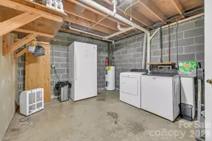426 Meadowood Ln, Burnsville, NC 28714 - Photo 34