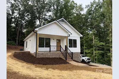 1135 Pinebrook Avenue SE, Valdese, NC 28690 - Photo 1