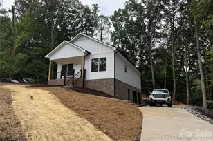 1135 Pinebrook Ave SE, Valdese, NC 28690 - Photo 2