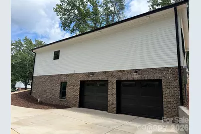 1135 Pinebrook Avenue SE, Valdese, NC 28690 - Photo 4