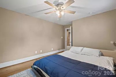 1812 Van Buren Avenue, Charlotte, NC 28216 - Photo 18