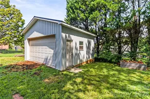 704 Pineburr Ave SW, Valdese, NC 28690 - Photo 24