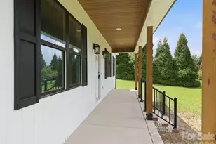 417 E 2nd St, Faith, NC 28041 - Photo 6