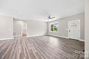 417 E 2nd St, Faith, NC 28041 - Photo 10