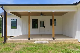 417 E 2nd St, Faith, NC 28041 - Photo 36