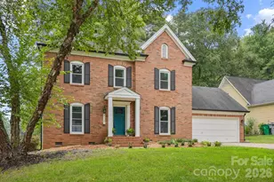 612 Grays Creek Ln, Charlotte, NC 28214 - Photo 2