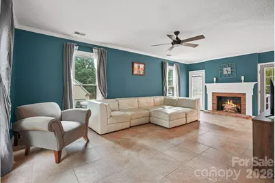 612 Grays Creek Lane, Charlotte, NC 28214 - Photo 4