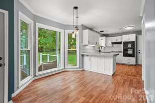 612 Grays Creek Ln, Charlotte, NC 28214 - Photo 8