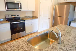 2329 Transatlantic Ave, Charlotte, NC 28215 - Photo 4