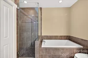 729 Charles Ave, Charlotte, NC 28205 - Photo 24