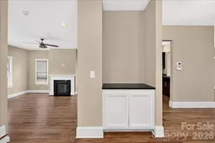 729 Charles Ave, Charlotte, NC 28205 - Photo 14