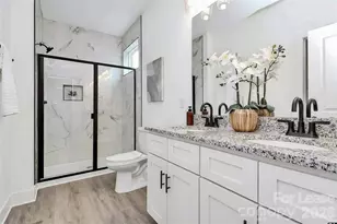 1110 Ivan Dr, Charlotte, NC 28216 - Photo 34