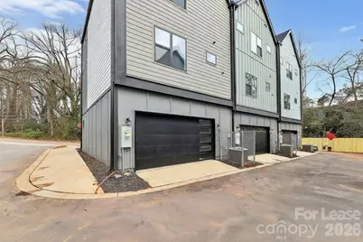 1110 Ivan Drive, Charlotte, NC 28216 - Photo 2
