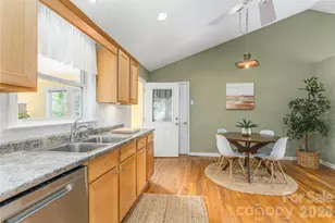 207 Christina Ct, Asheville, NC 28806 - Photo 10