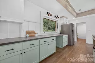 23 Clearbrook Rd, Asheville, NC 28805 - Photo 8