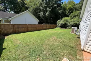 2630 Larry Dr, Charlotte, NC 28214 - Photo 4