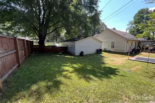 2630 Larry Dr, Charlotte, NC 28214 - Photo 6