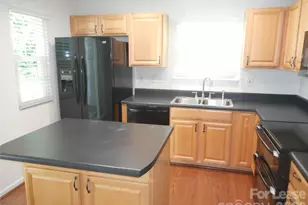 322 Deep Water Ln, Fort Mill, SC 29715 - Photo 6
