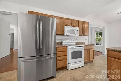 123 Lanceford Circle, Fletcher, NC 28732 - Photo 6