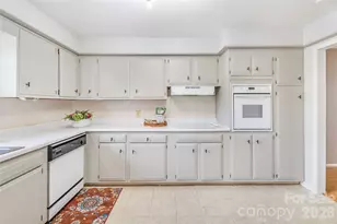 102 Boyd Dr, Flat Rock, NC 28731 - Photo 12