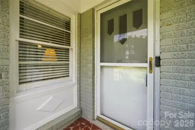 6142 King George Drive, Charlotte, NC 28213 - Photo 4