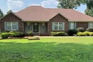 1005 Spring Rock Dr, Salisbury, NC 28146 - Photo 2
