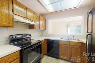 5622 Amity Springs Dr, Charlotte, NC 28212 - Photo 6