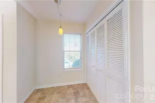 5622 Amity Springs Dr, Charlotte, NC 28212 - Photo 8