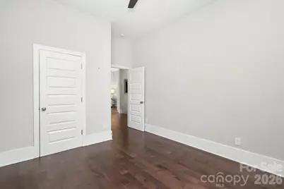 720 E 17th Street, Charlotte, NC 28205 - Photo 32