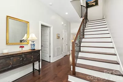 720 E 17th Street, Charlotte, NC 28205 - Photo 8