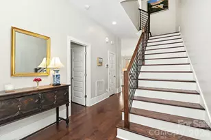 720 E 17th St, Charlotte, NC 28205 - Photo 8