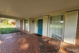 524 Country Club Cir, Shelby, NC 28150 - Photo 4