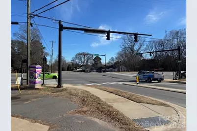 700 Tuckaseege Road, Mount Holly, NC 28120 - Photo 2