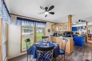 208 Red Birch Ct, Hendersonville, NC 28739 - Photo 6