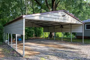 708 E Klutz St, Maiden, NC 28650 - Photo 4