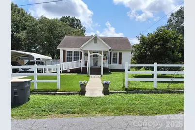 1200 Woodlawn Street, Kannapolis, NC 28083 - Photo 1