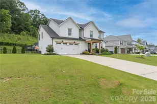 123 Country Lake Dr, Mooresville, NC 28115 - Photo 2