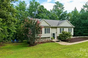 2031 Cam Dr, Morganton, NC 28655 - Photo 2